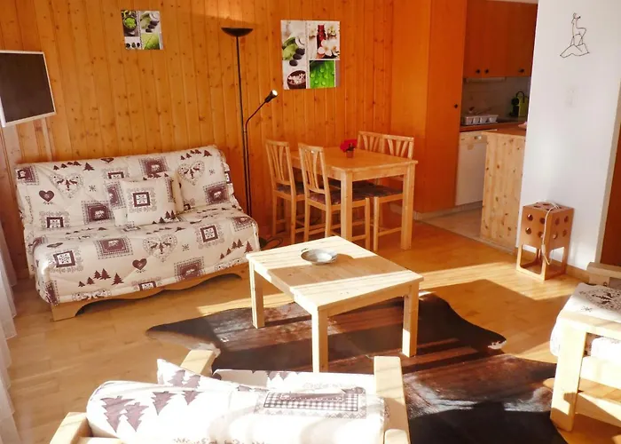 Sources 4109 By Interhome אוברונאז